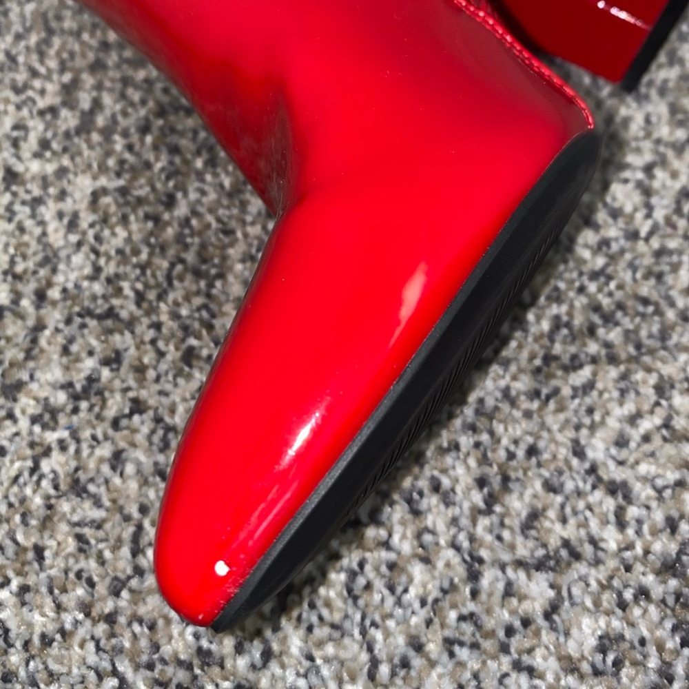 Dream Pairs Red Heeled Boots - Picture 9 of 10